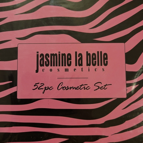 Jasmine La Belle Cosmetics New In Box 52 Piece Cosmetic Gift Set - Picture 8 of 11